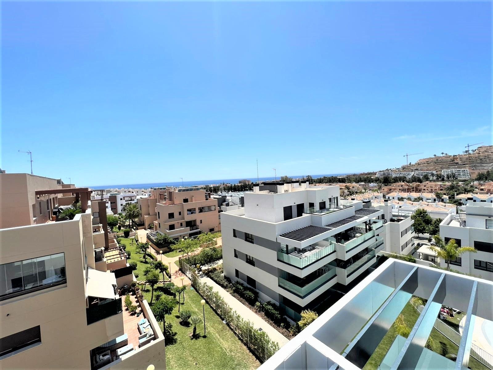 4 Bedroom Penthouse in Mijas - Photo 22