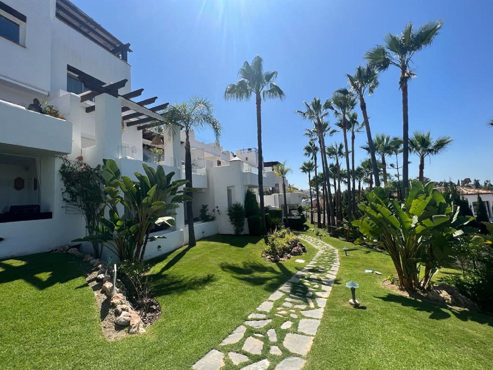 2 Bedroom Apartment in Marbella - Photo 27