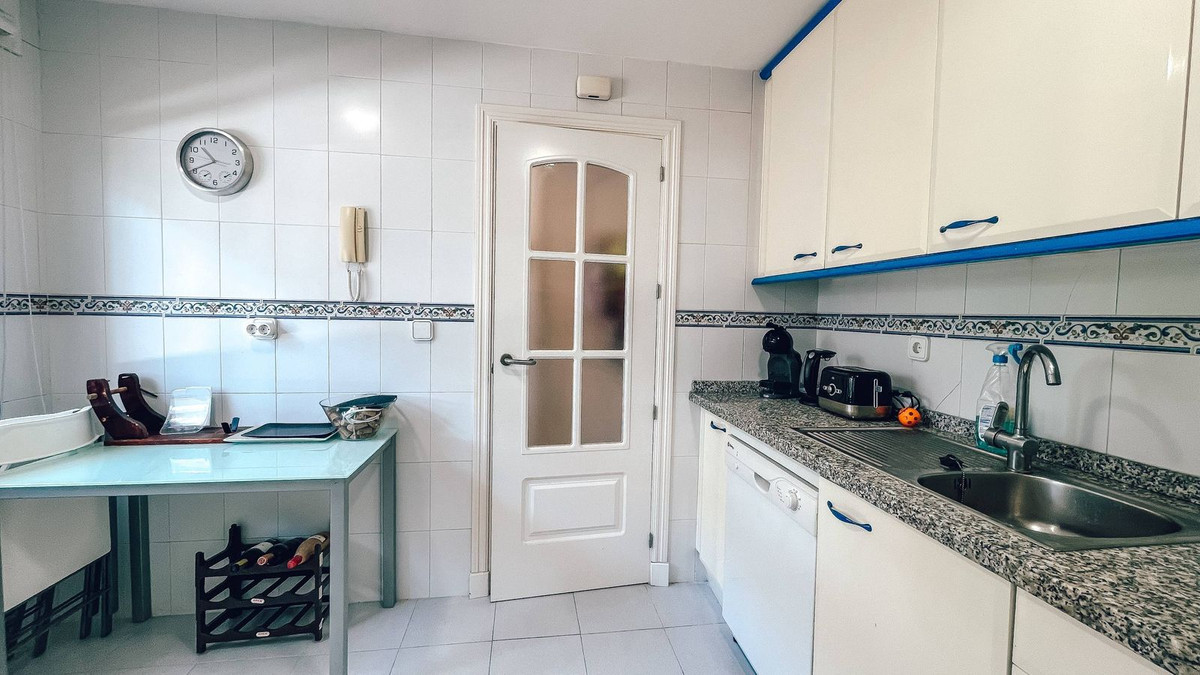 2 Bedroom Apartment in La Duquesa - Фото 14