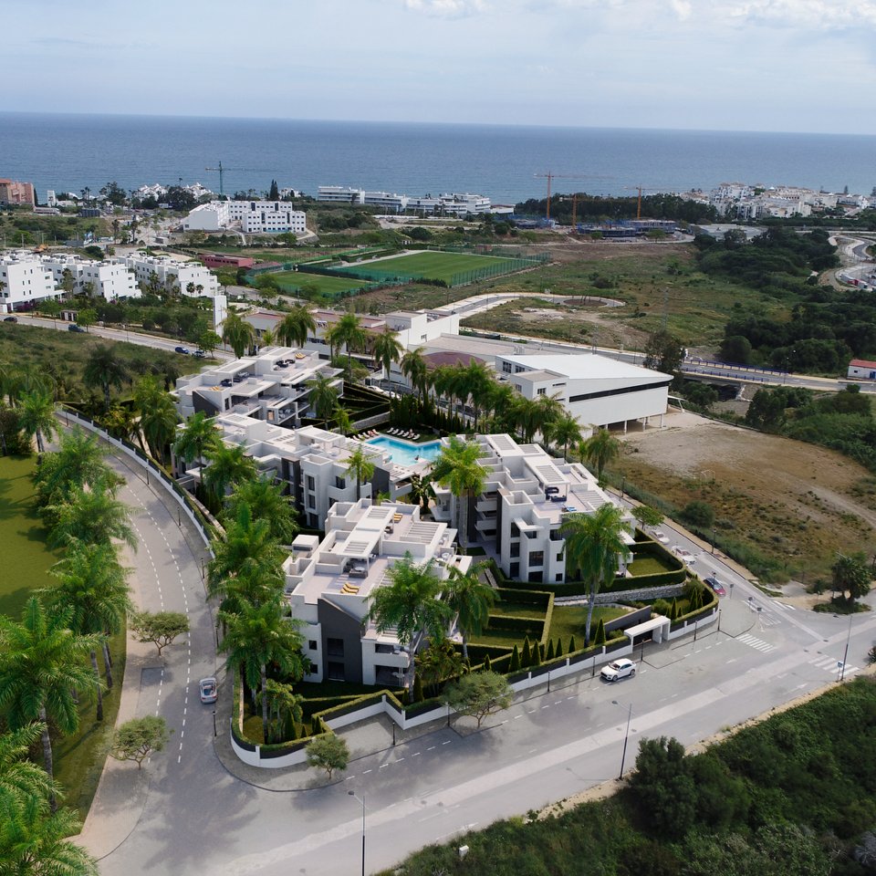 2 Bedroom Apartment in Estepona - Photo 18