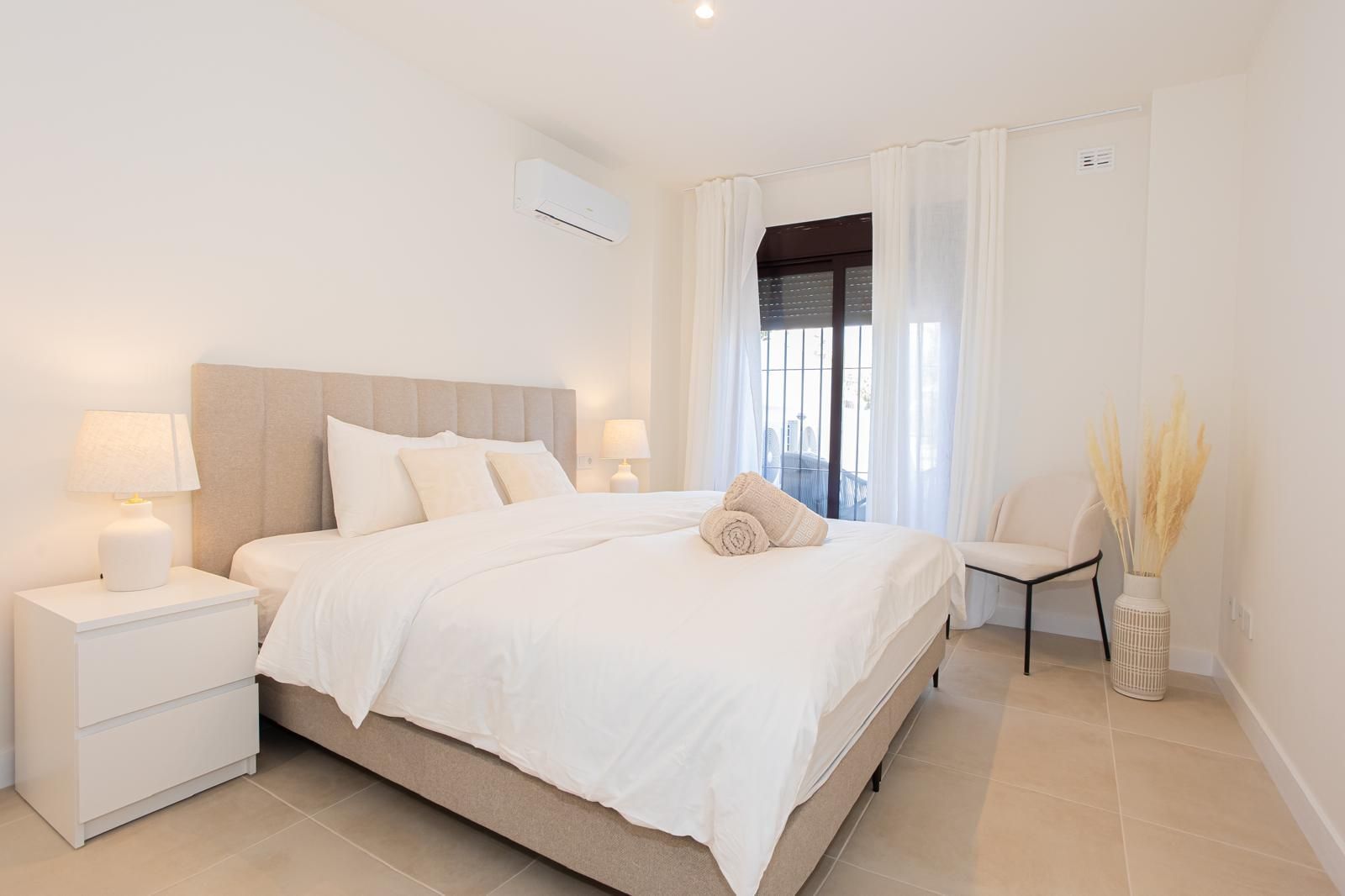 3 Bedroom Apartment in Marbella - Photo 12