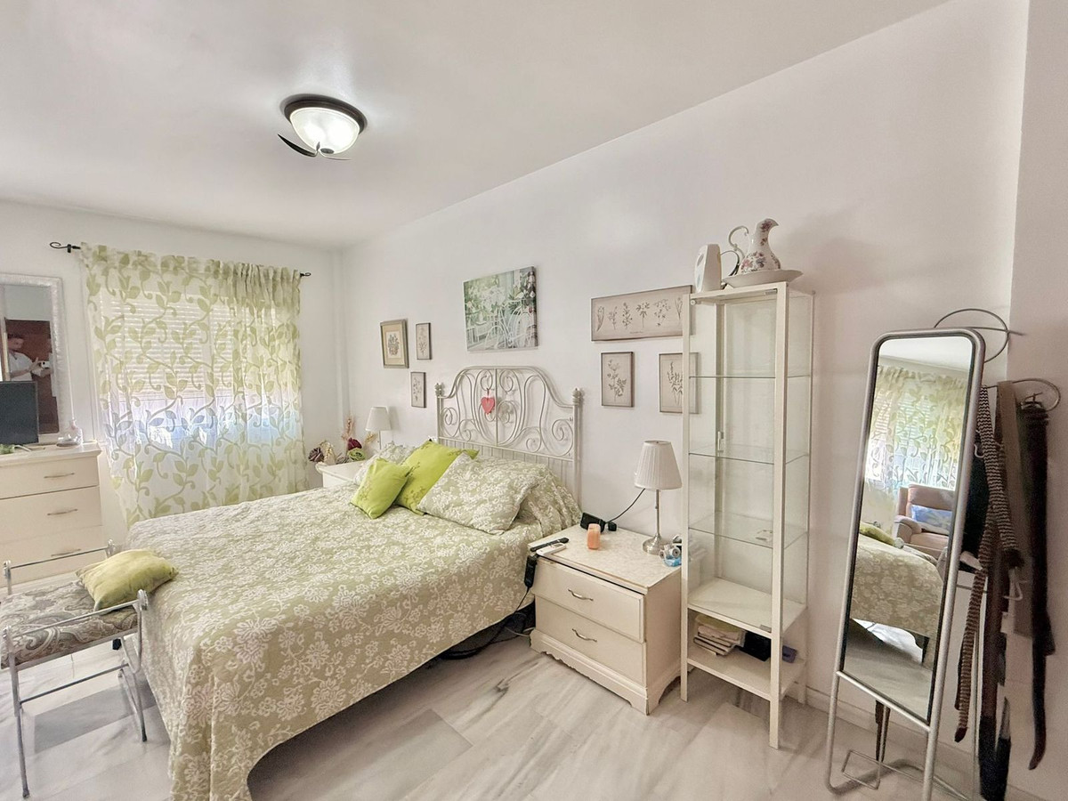 3 Bedroom Villa in Fuengirola - Photo 12