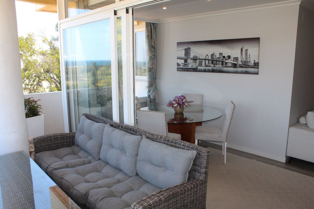 3 Bedroom Apartment in Marbella - Photo 12