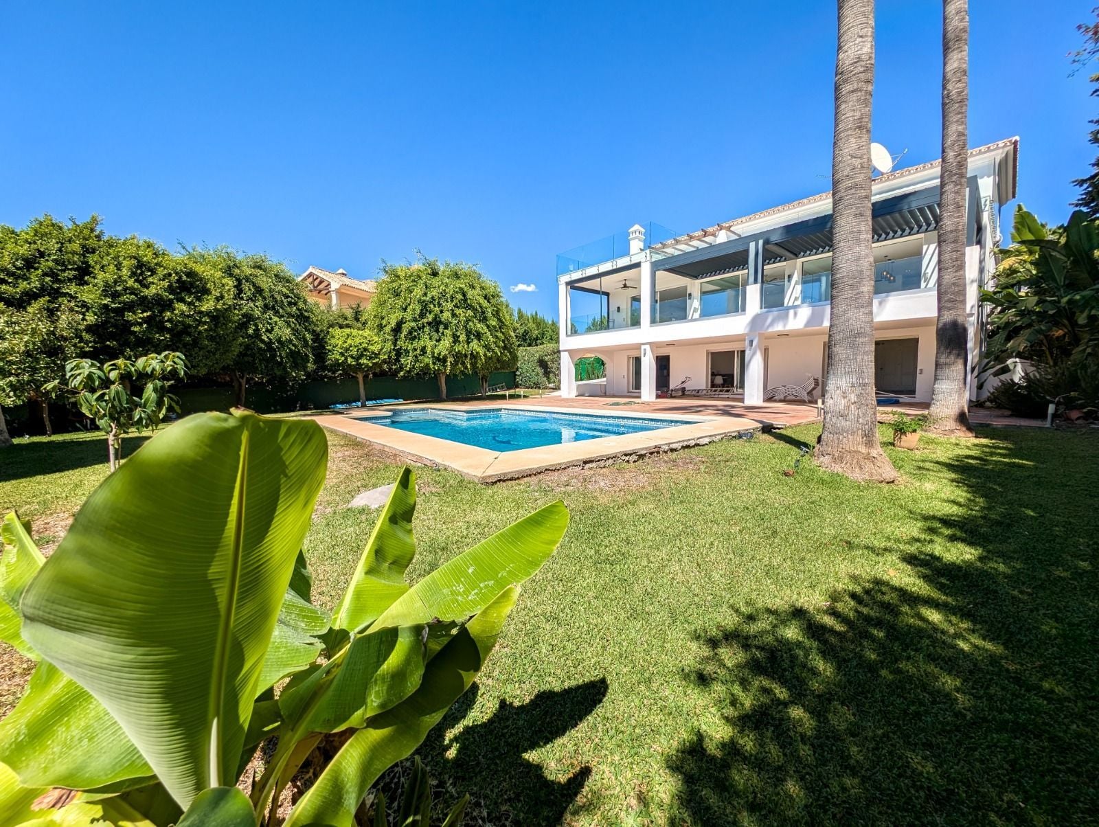 Villa in Nueva Andalucia