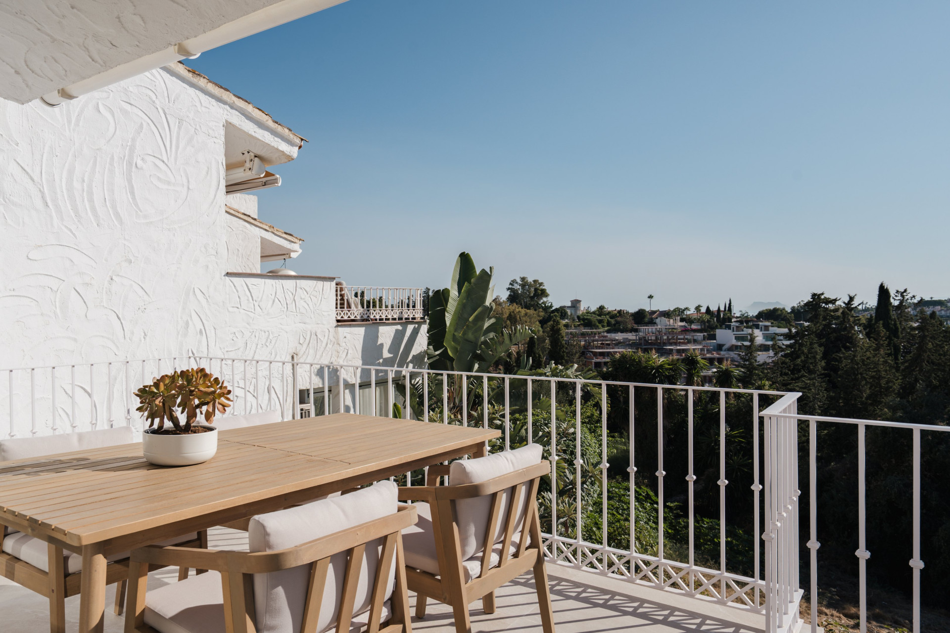 2 Bedroom Townhouse in Estepona - Photo 8