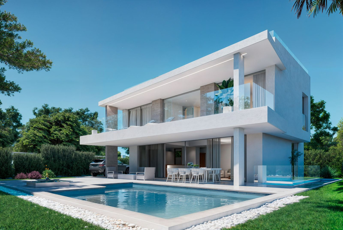 5 Bedroom Villa in Estepona