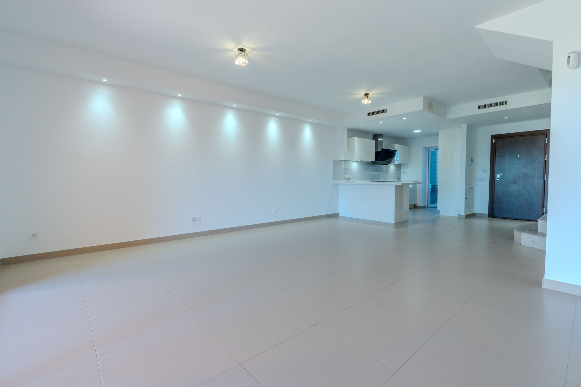 3 Bedroom Townhouse in Estepona - Photo 11