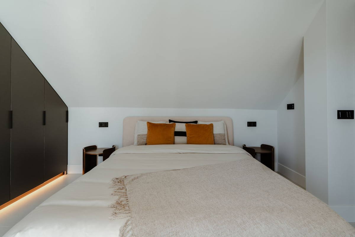 4 Bedroom Townhouse in San Pedro de Alcántara - Photo 40