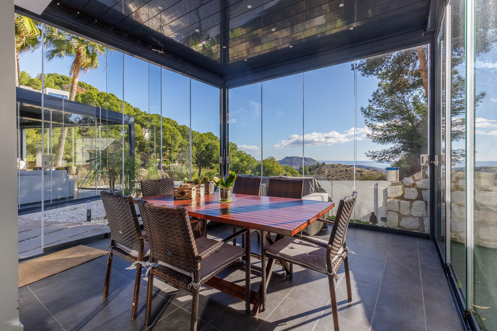 5 Bedroom Villa in Málaga - Photo 17