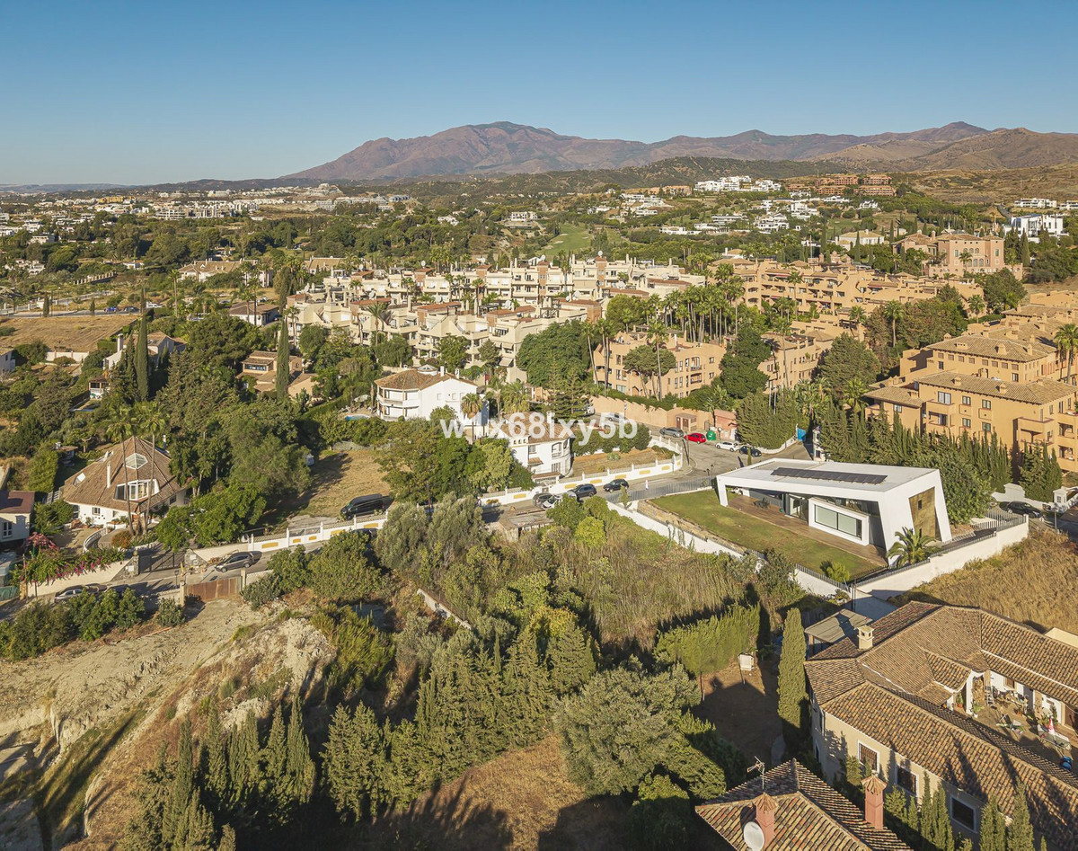 1,213 m² Plot in Estepona - Photo 9