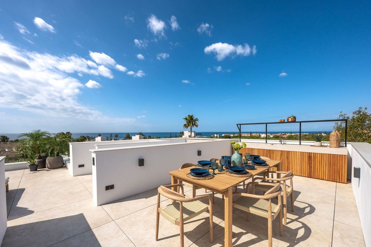 6 Bedroom Villa in Marbella - Photo 76