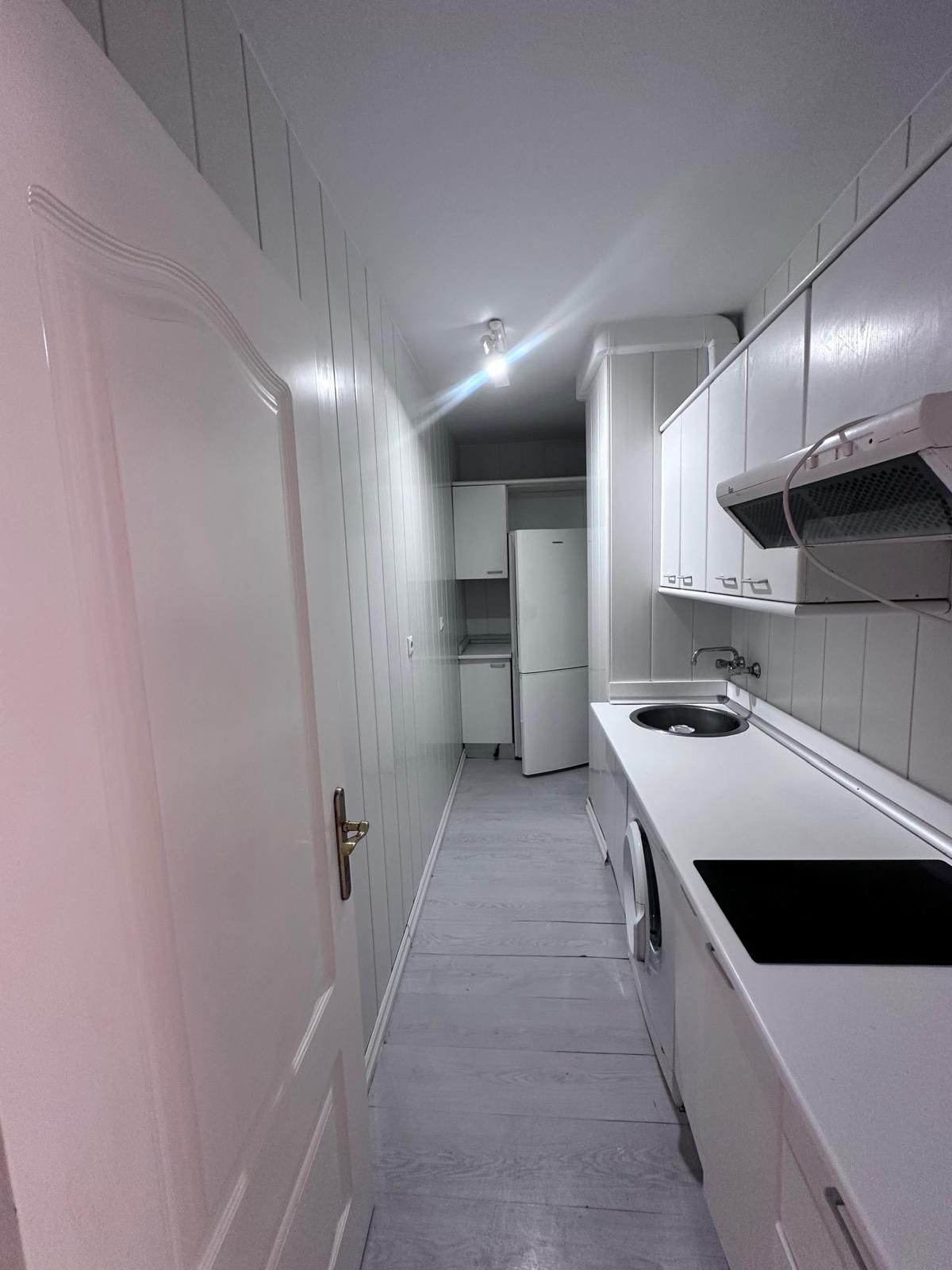 1 Bedroom Apartment in Marbella - Photo 7