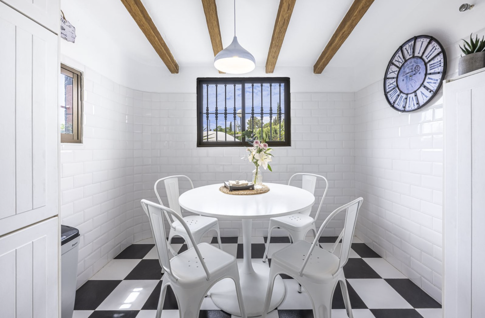 3 Bedroom Townhouse in Estepona - Photo 18