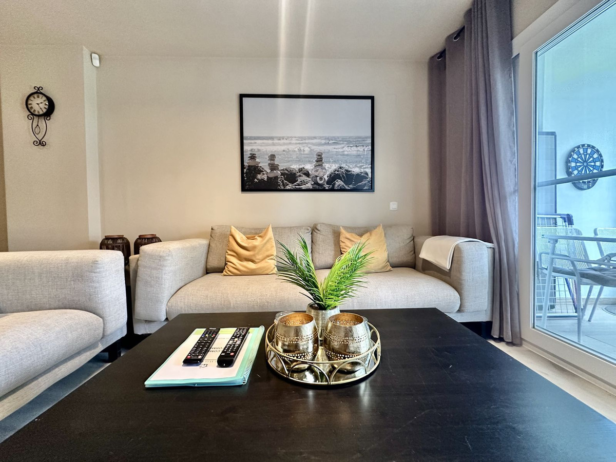 2 Bedroom Apartment in Mijas - Photo 13