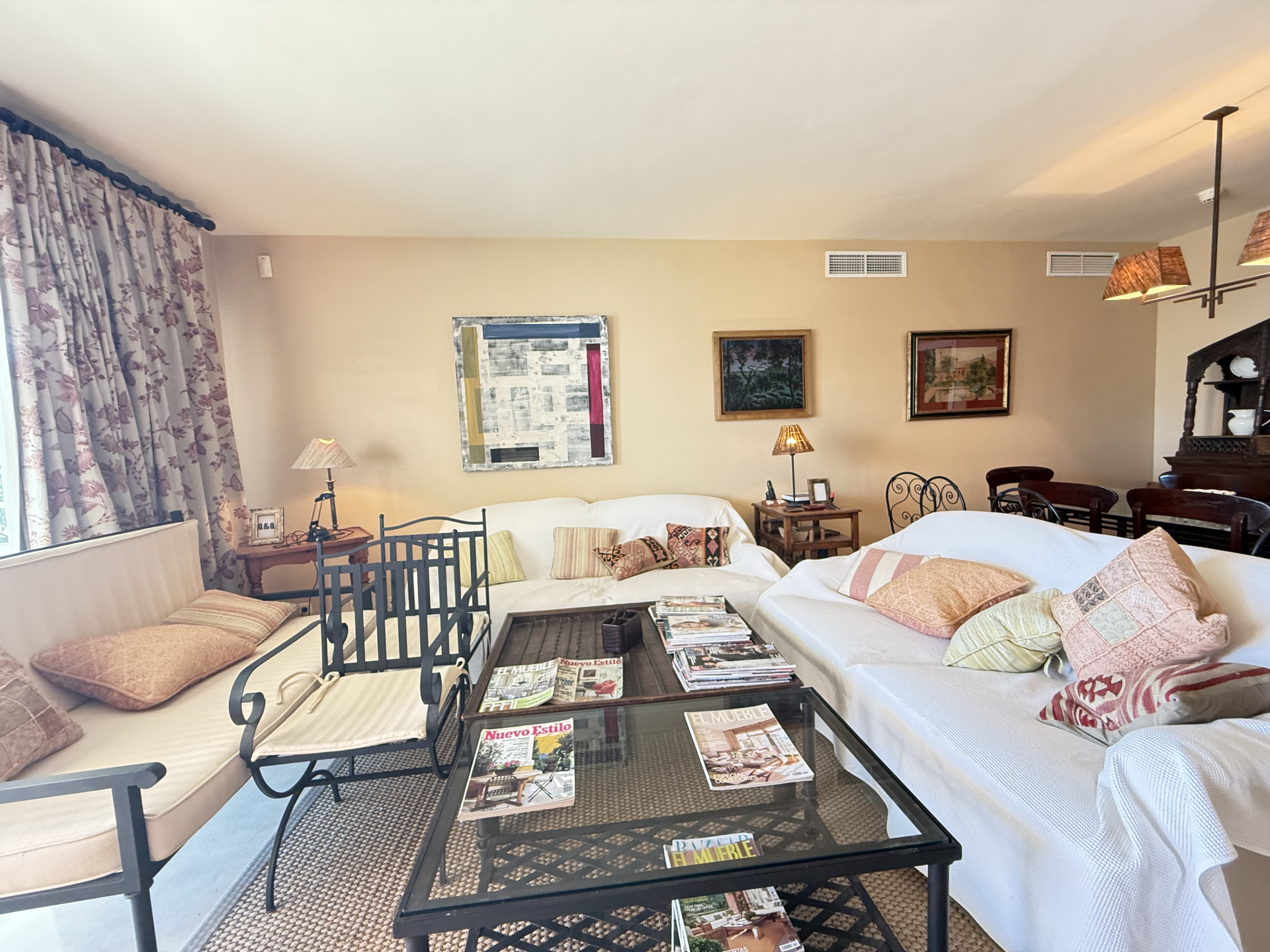 3 Bedroom Apartment in Estepona - Photo 5