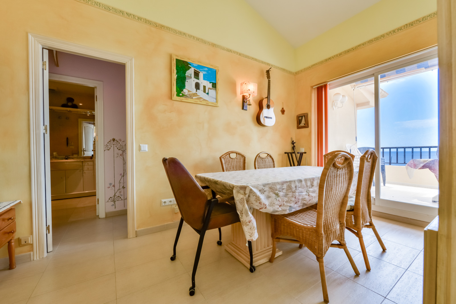 Apartamento com 3 quartos com vista mar em Alicante, Espanha – Foto 12