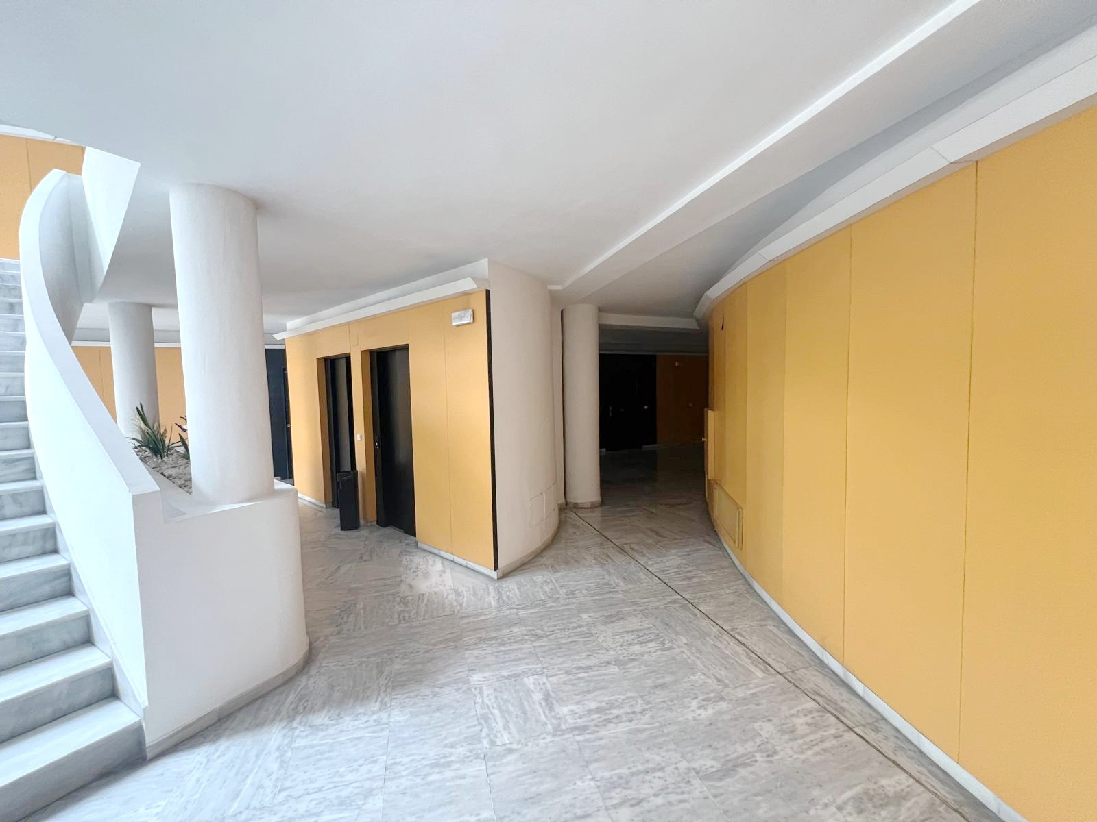 Bedrijfsruimte in Málaga, Spanje – Foto 24