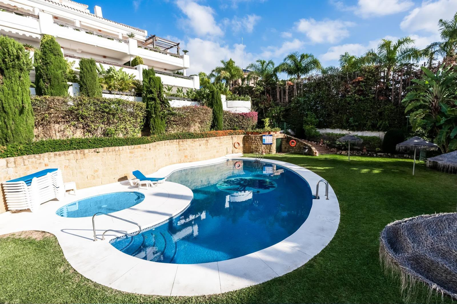 2 Bedroom Apartment in Marbella - Photo 12