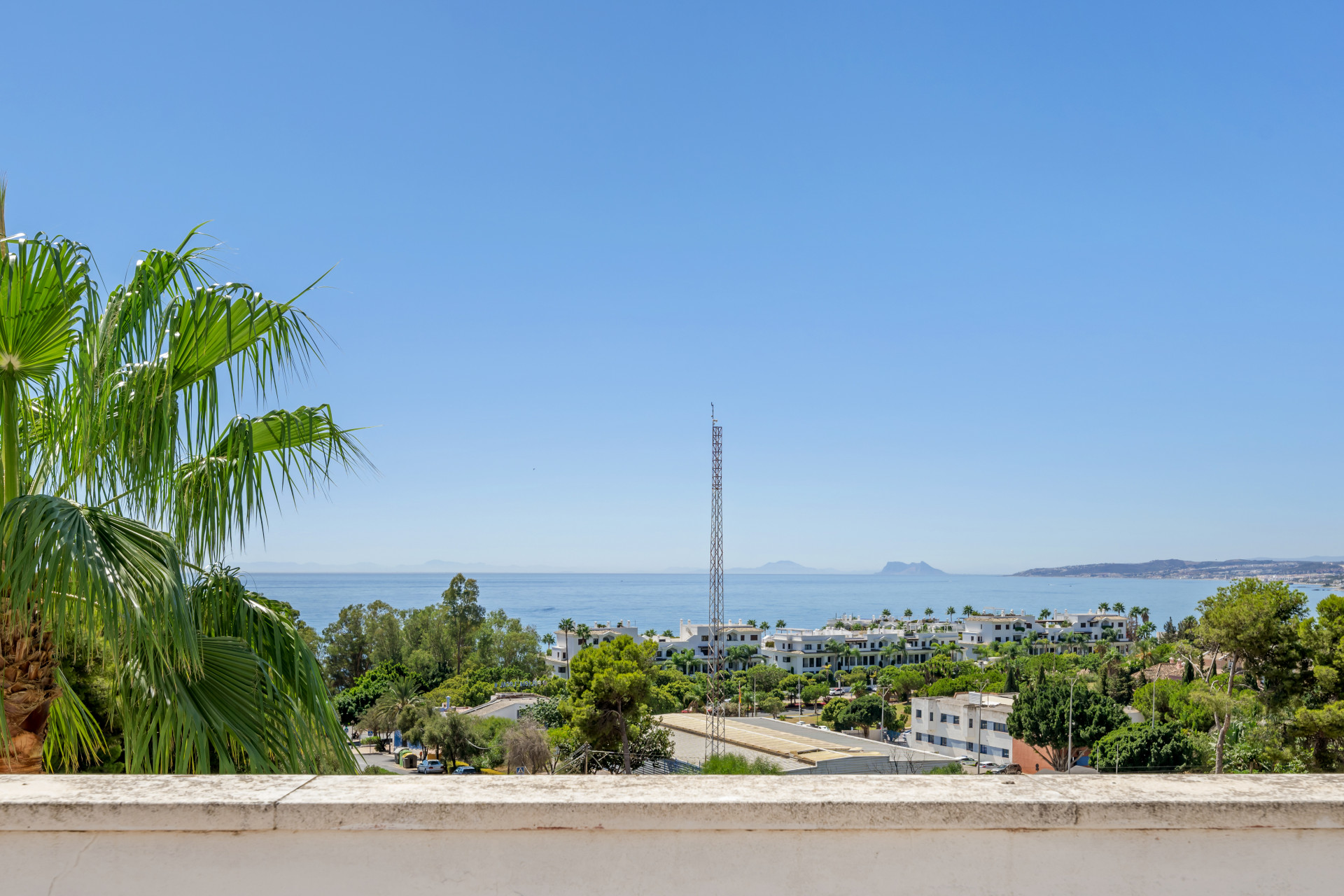 4 Bedroom Villa in Estepona - Photo 17