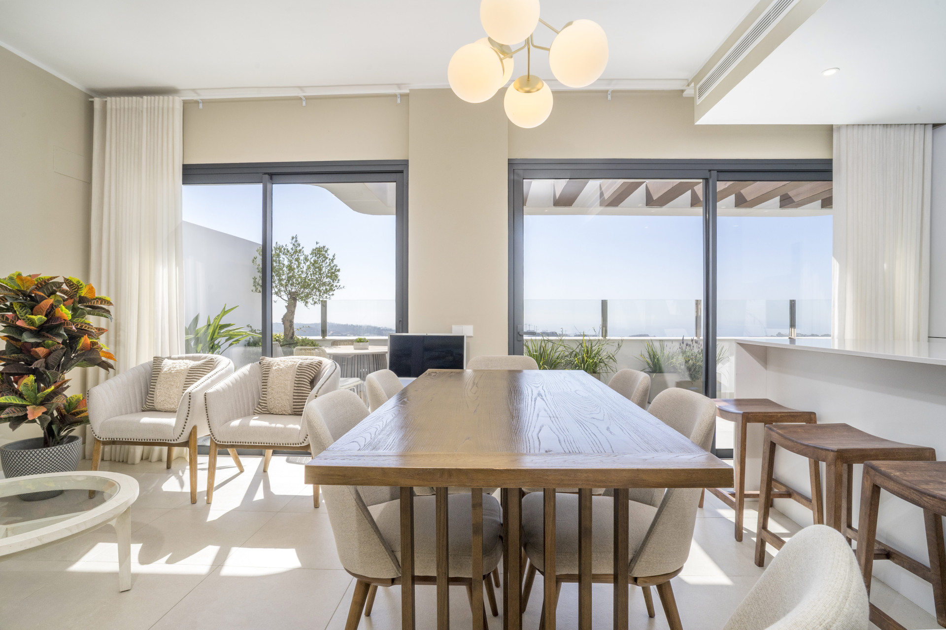 2 Bedroom Penthouse in Mijas - Photo 3