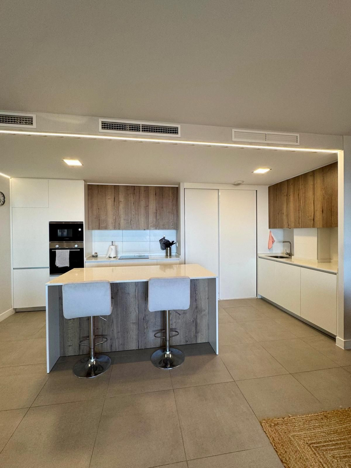 3 Bedroom Apartment in Benalmádena - Photo 16