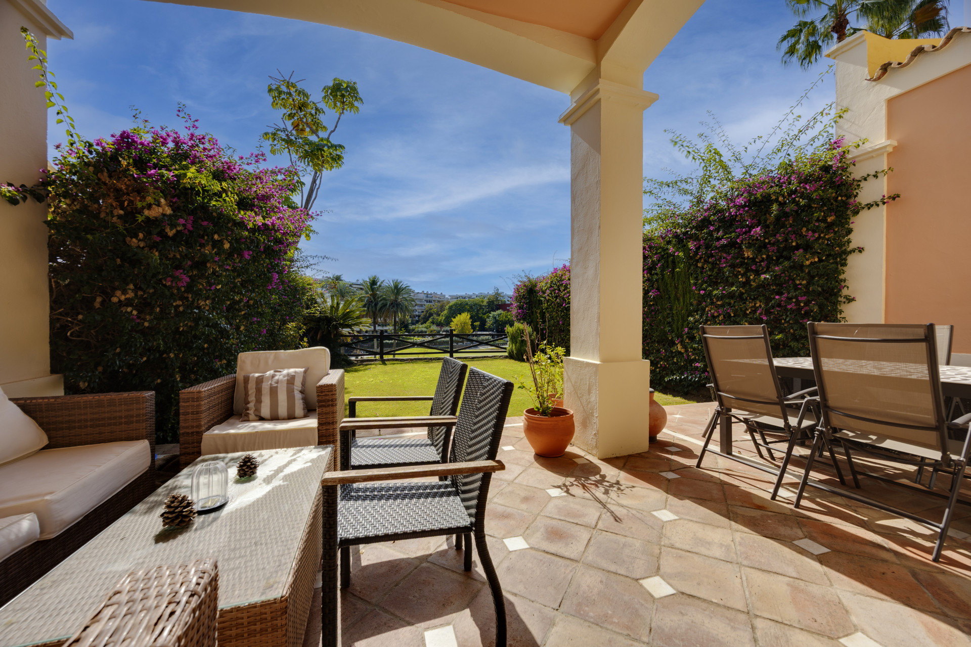 4 Bedroom Townhouse in San Pedro de Alcántara - Photo 3