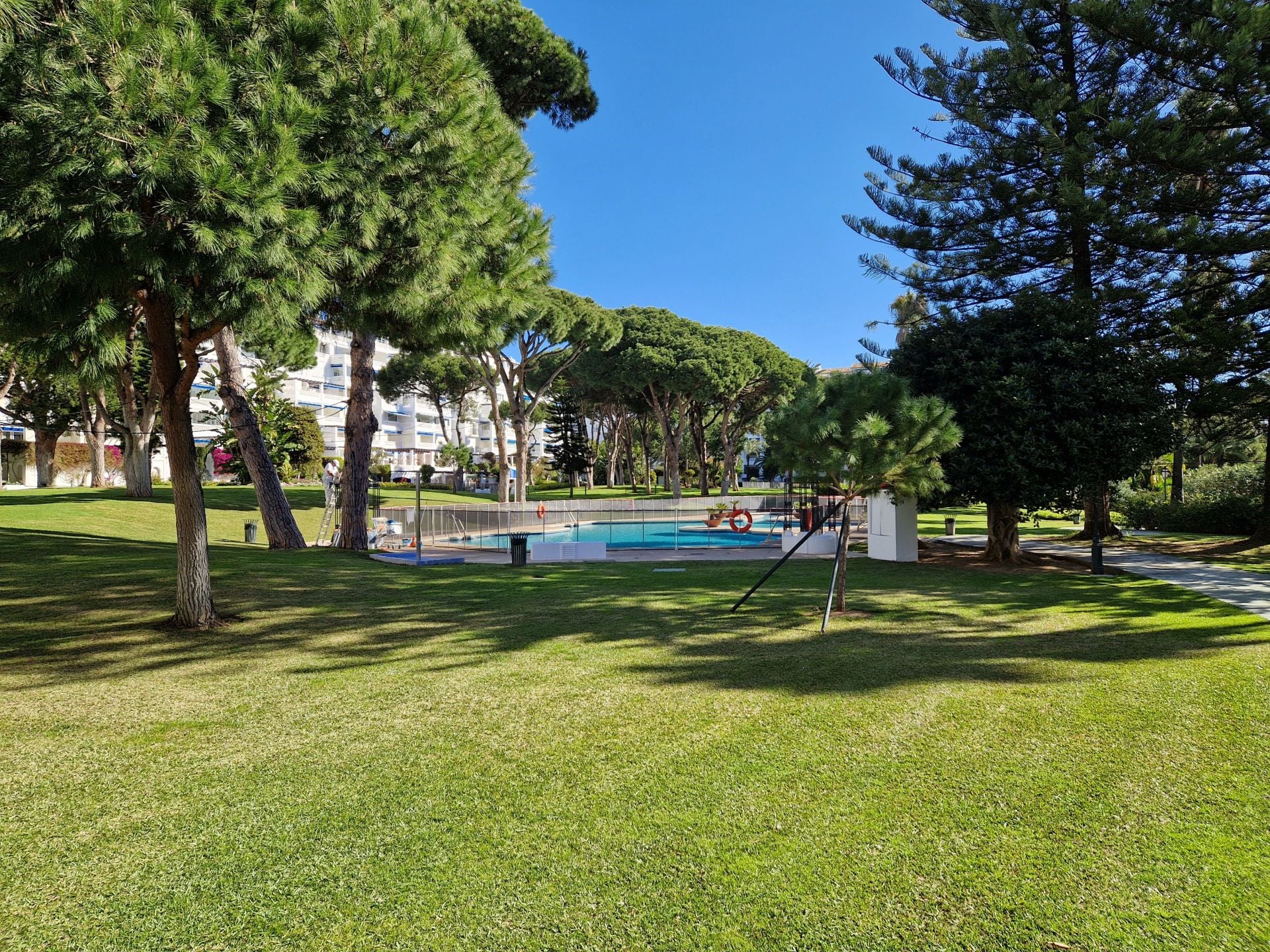 2 Bedroom Apartment in Marbella - Photo 3