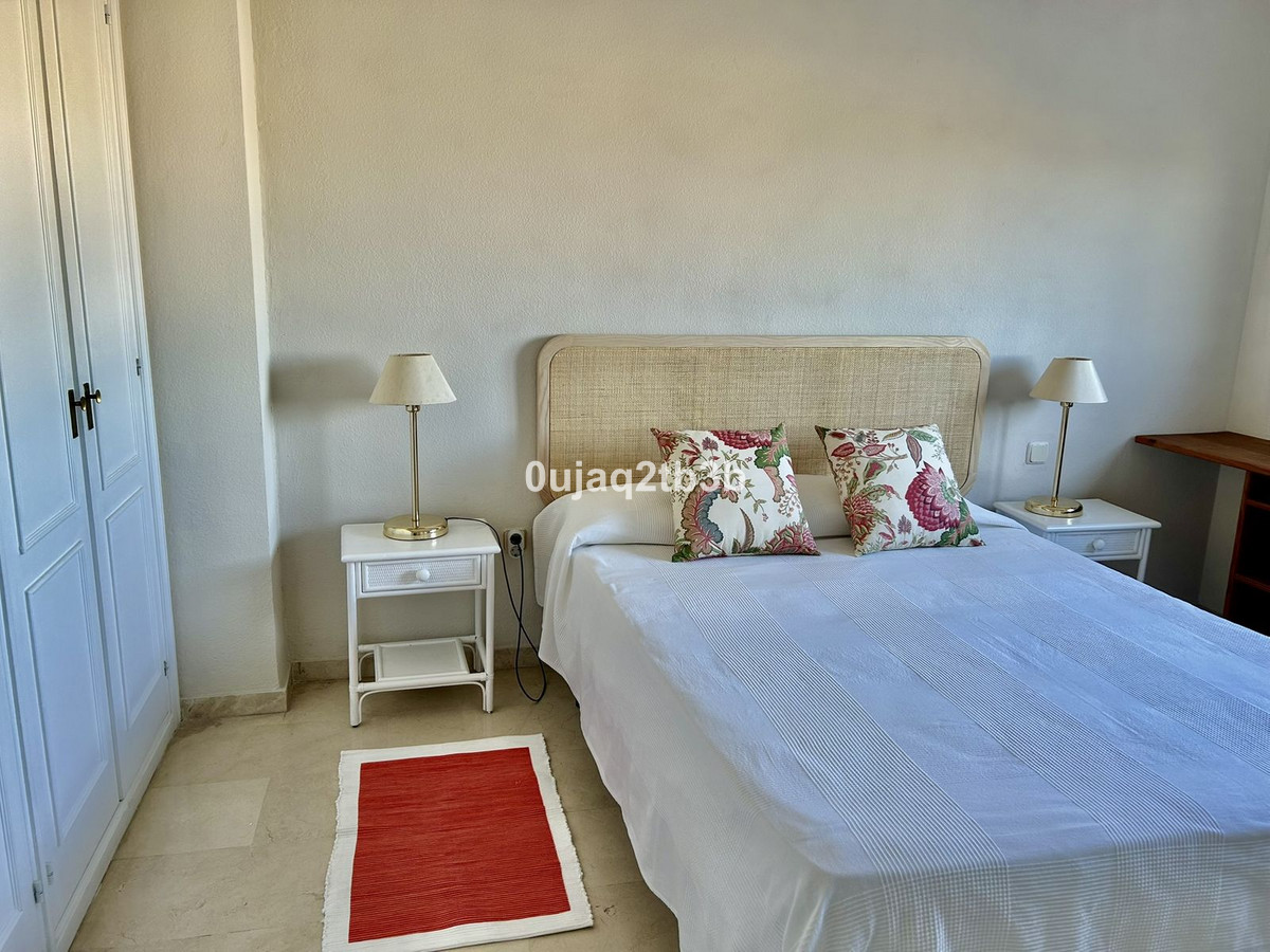 1 Bedroom Apartment in Estepona - Foto 5