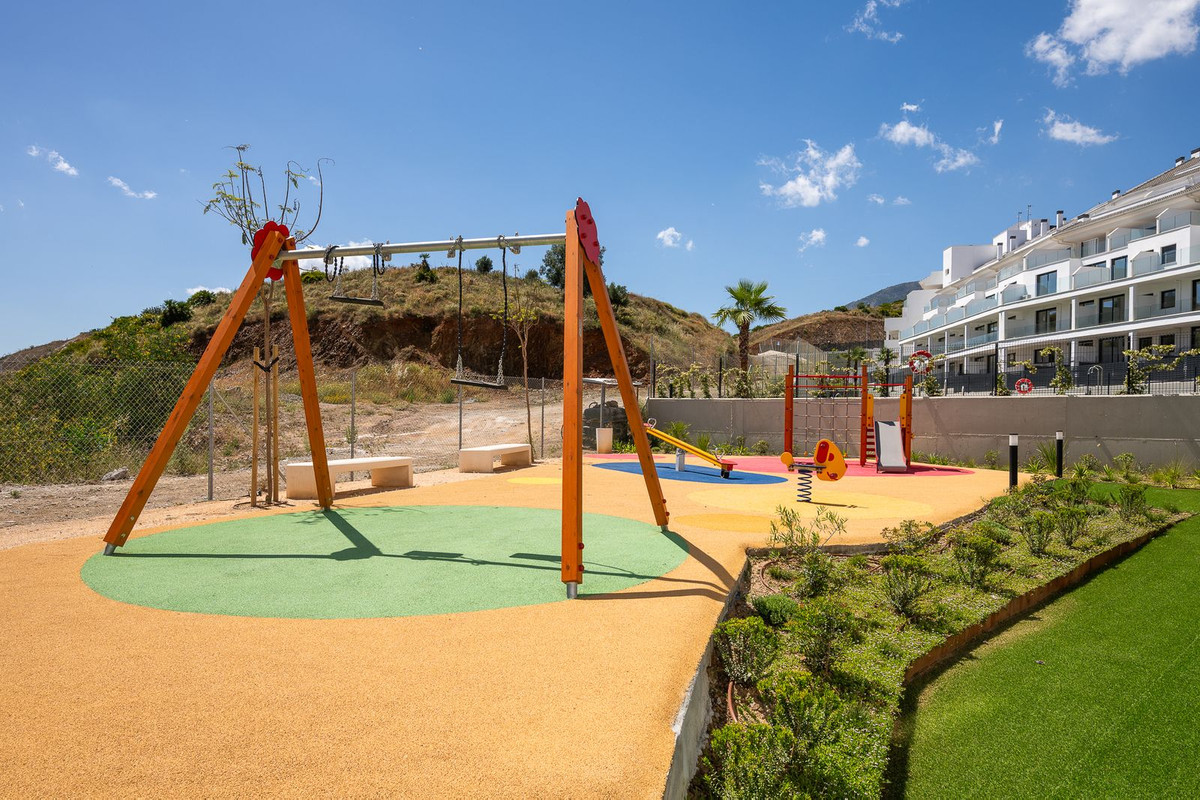 3 Bedroom Penthouse in Fuengirola - Photo 24