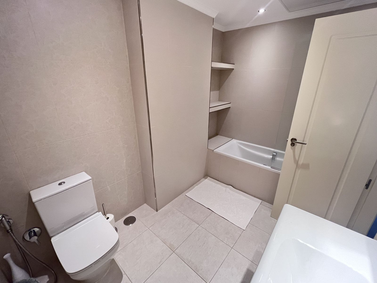 2 Bedroom Apartment in Marbella - Photo 13