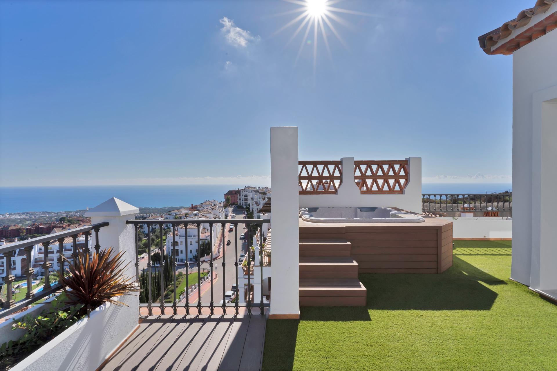 2 Bedroom Penthouse in Mijas - Photo 31