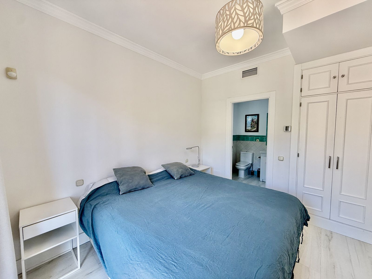 3 Bedroom Penthouse in Casares - Photo 37