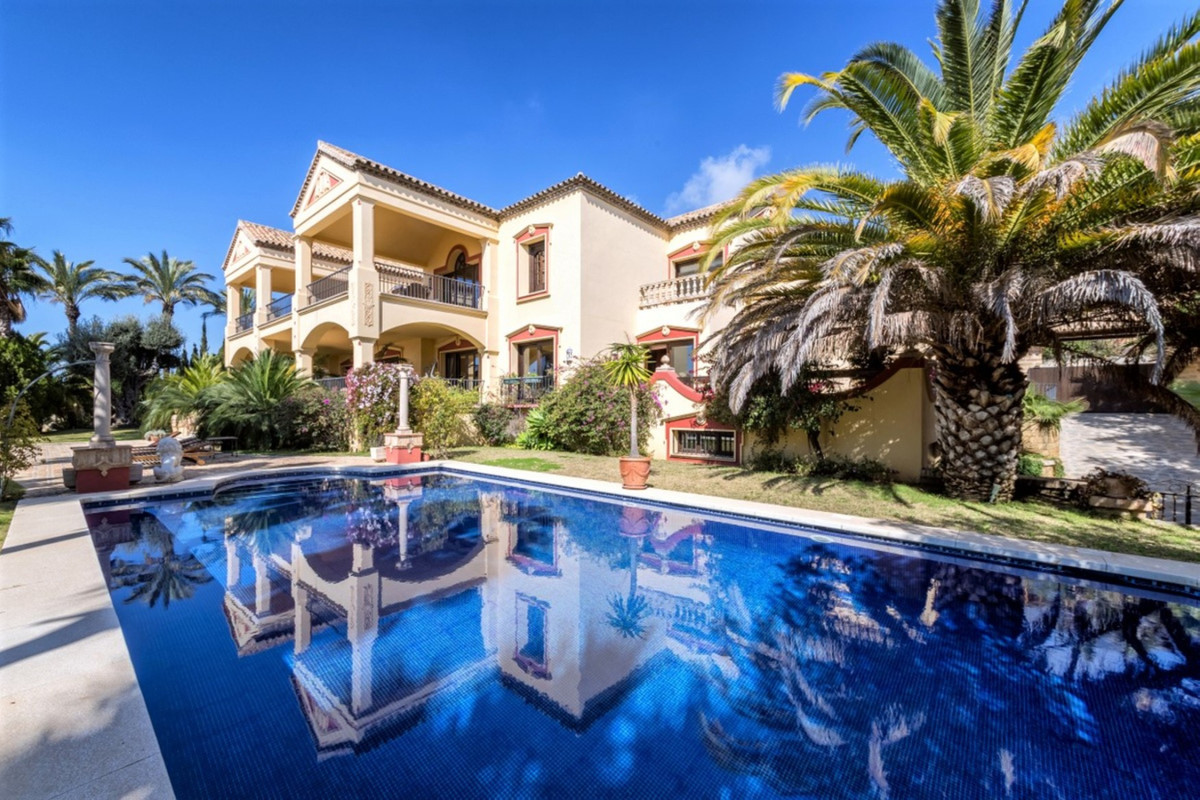 6 Bedroom Villa in Marbella