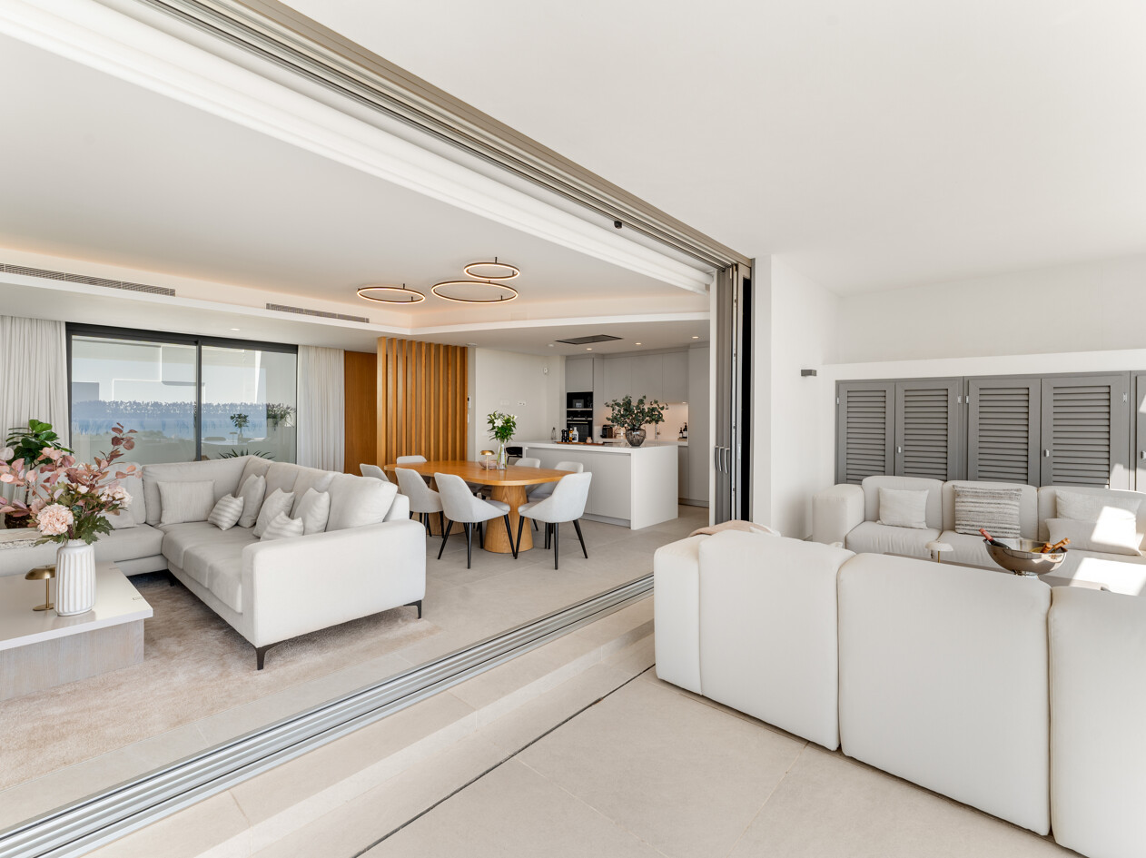 3 Bedroom Apartment in Benahavís - Photo 12