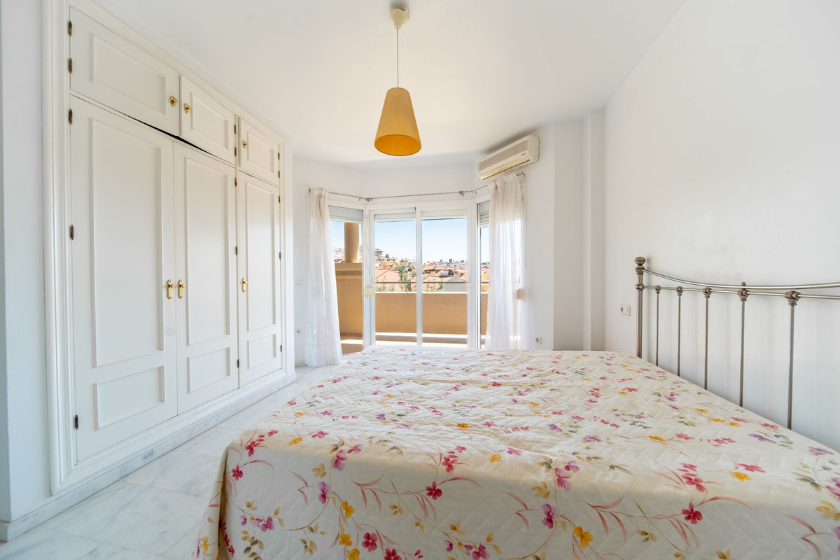 3 Bedroom Apartment in Fuengirola - Photo 19