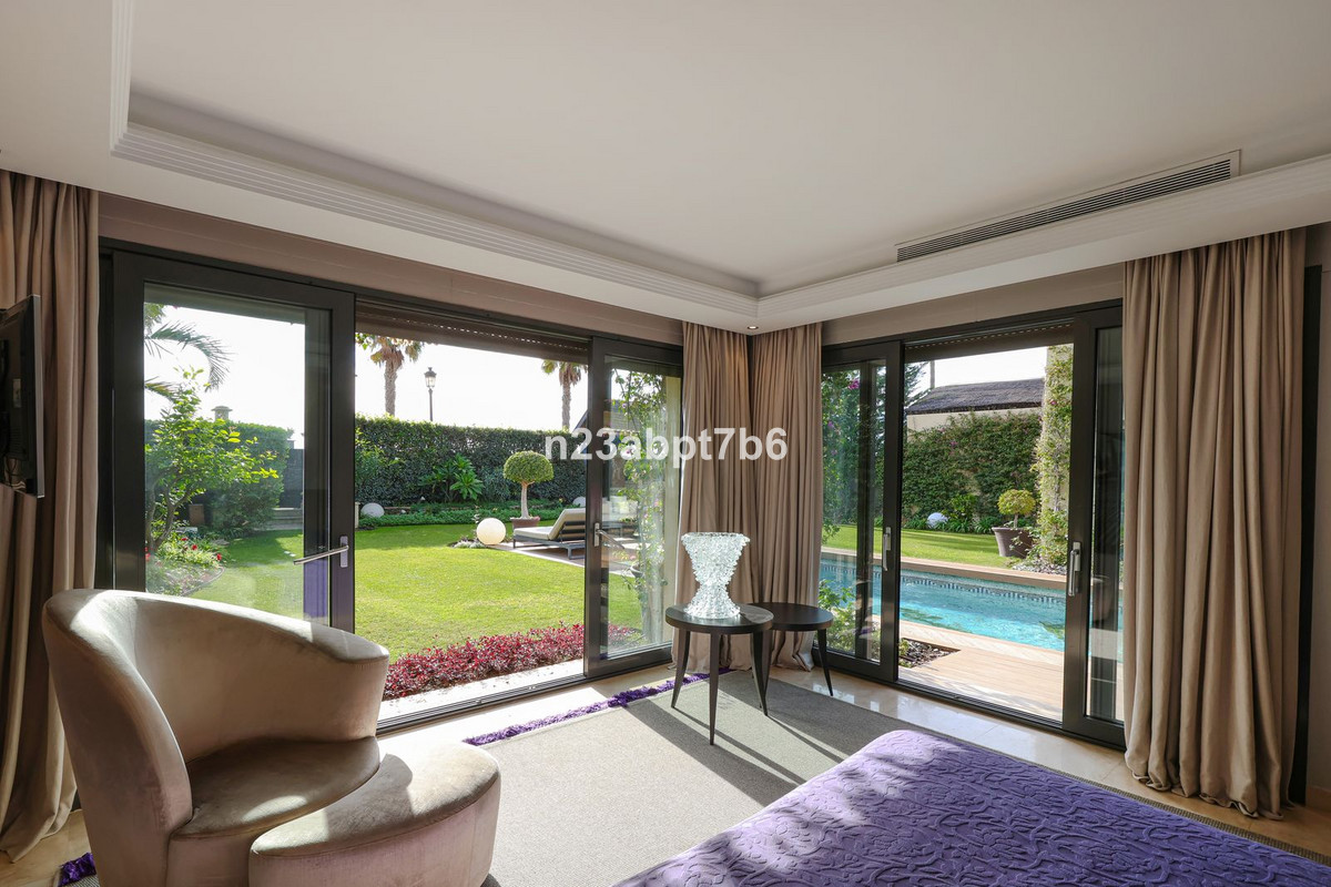 4 Bedroom Villa in Marbella - Foto 15