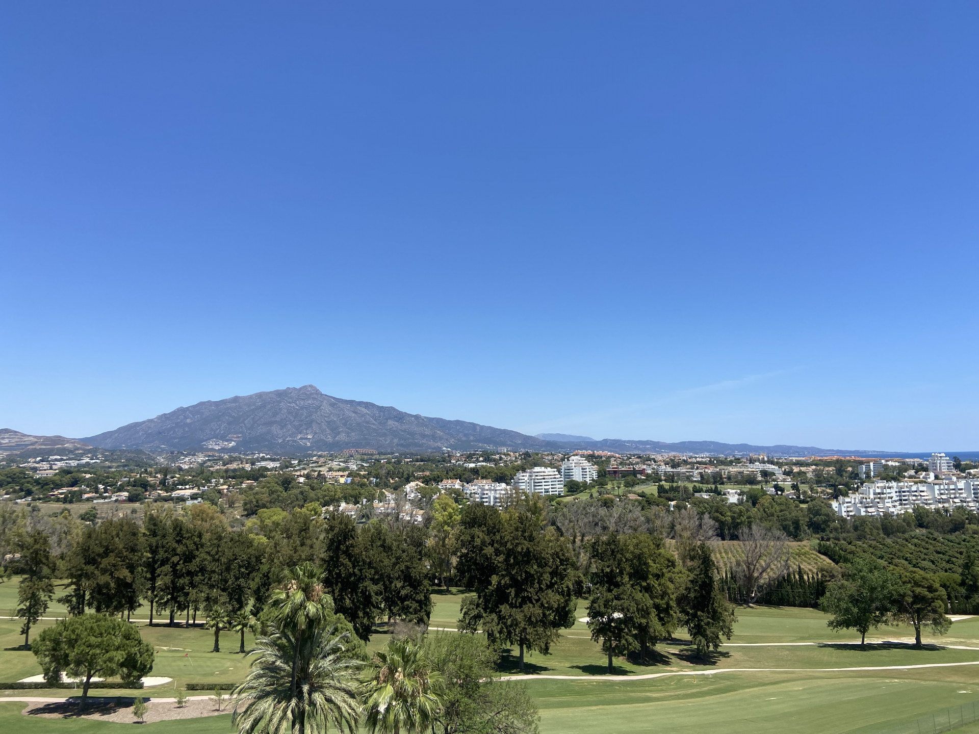 2 Bedroom Apartment in Estepona - Photo 19