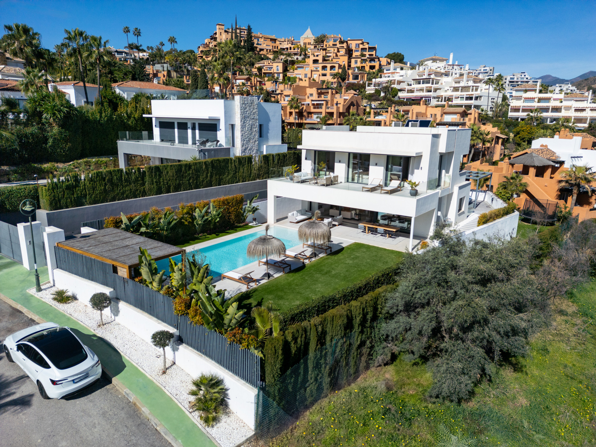 5 Bedroom Villa in Marbella - Photo 6