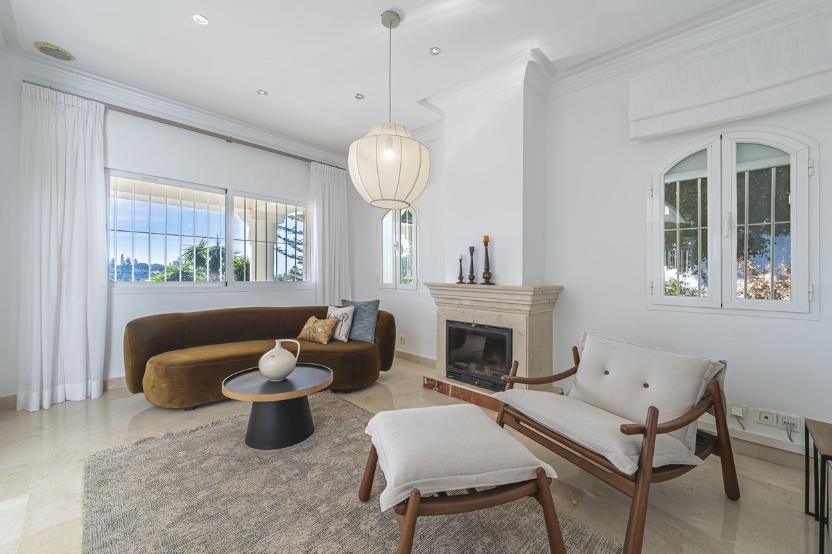 7 Bedroom Villa in Marbella - Photo 11