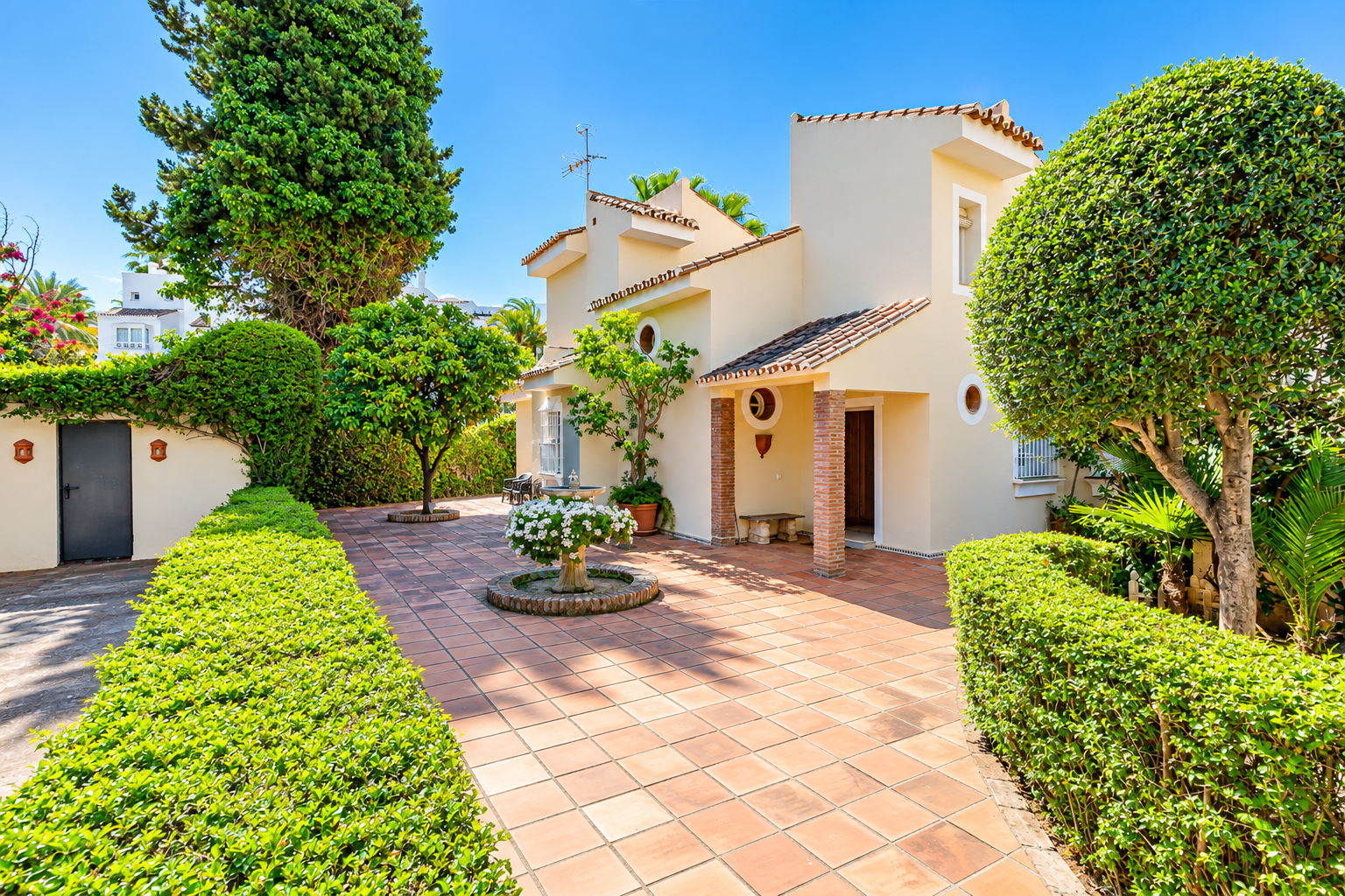 3 Bedroom Villa in Marbella - Foto 16