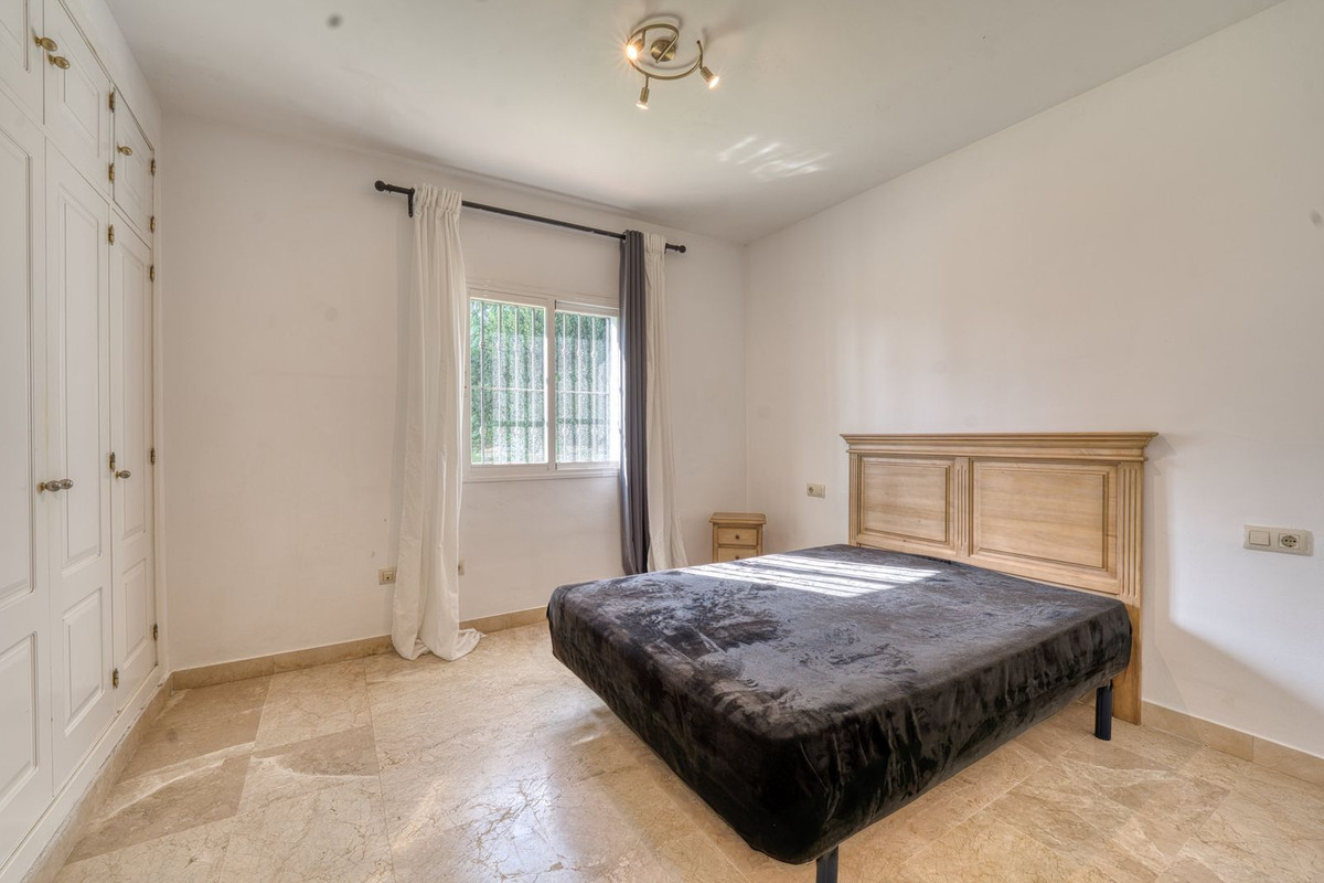4 Bedroom Villa in La Alcaidesa - Photo 12