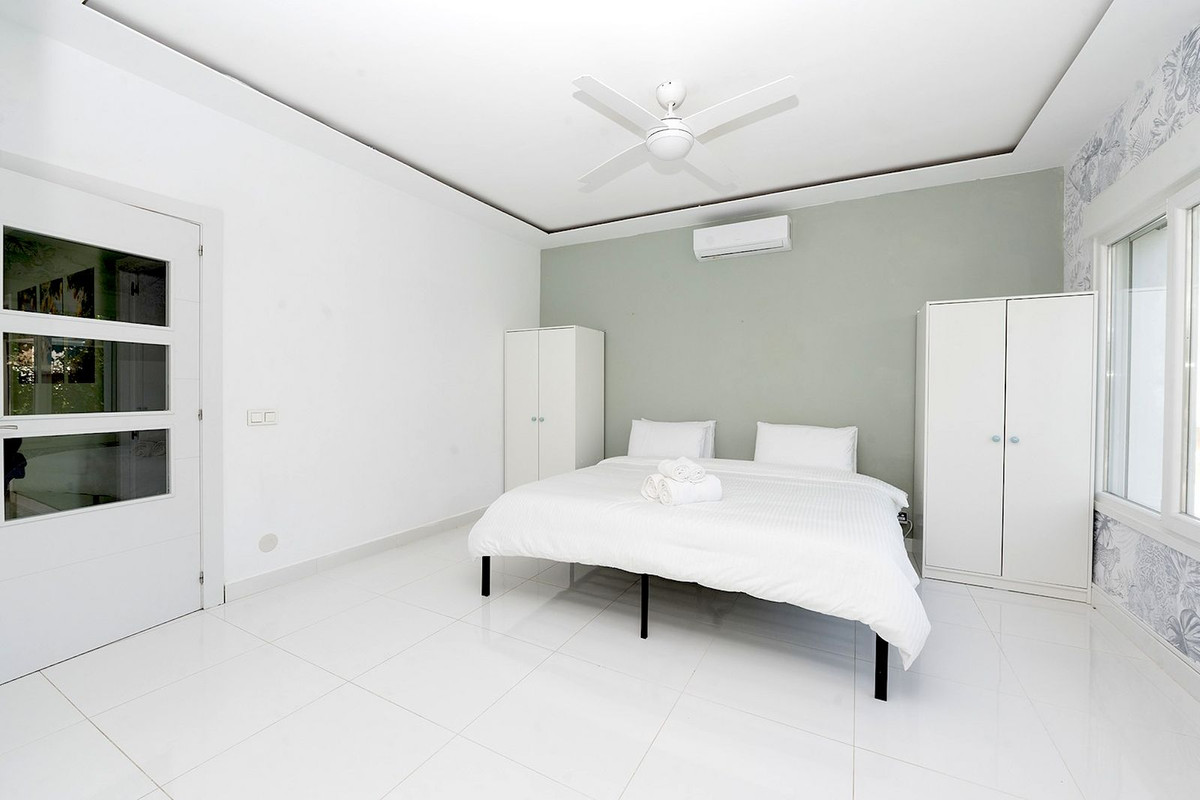 6 Bedroom Villa in Benalmádena - Foto 32