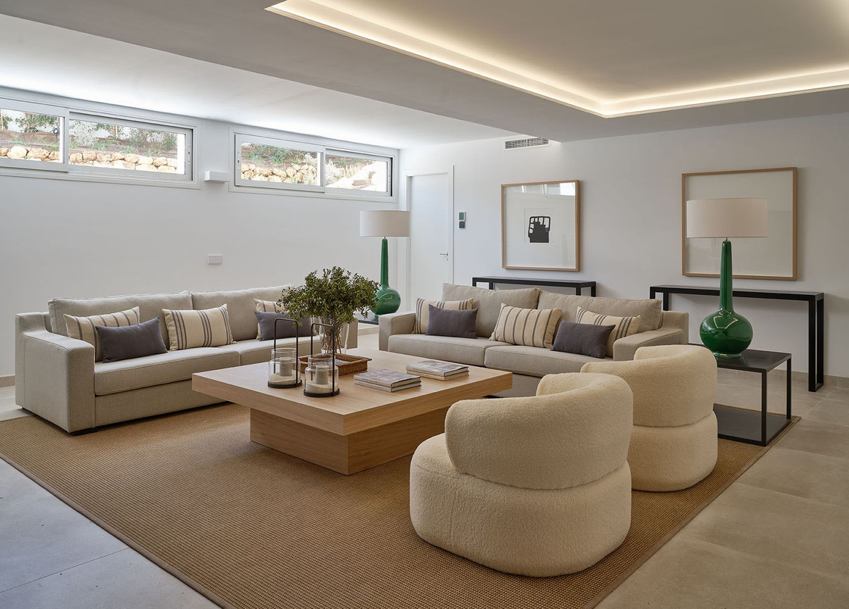 3 Bedroom Villa in Marbella - Photo 5