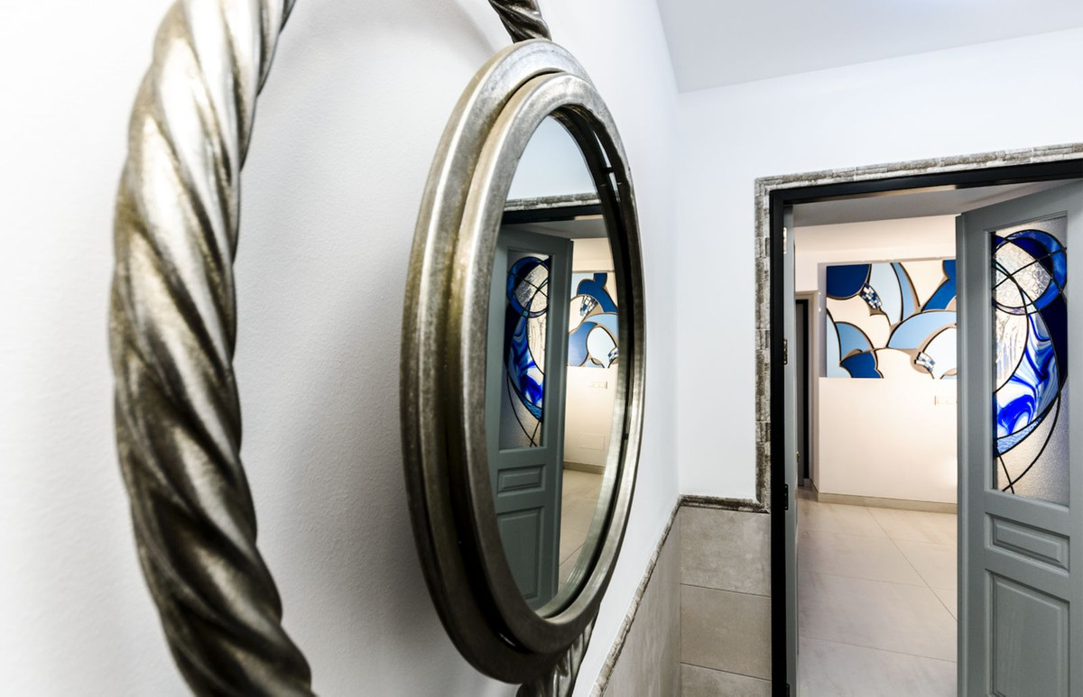 4 Bedroom Townhouse in Estepona - Photo 9