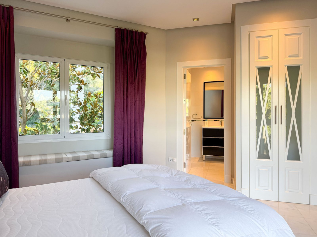 6 Bedroom Villa in Benahavís - Foto 25