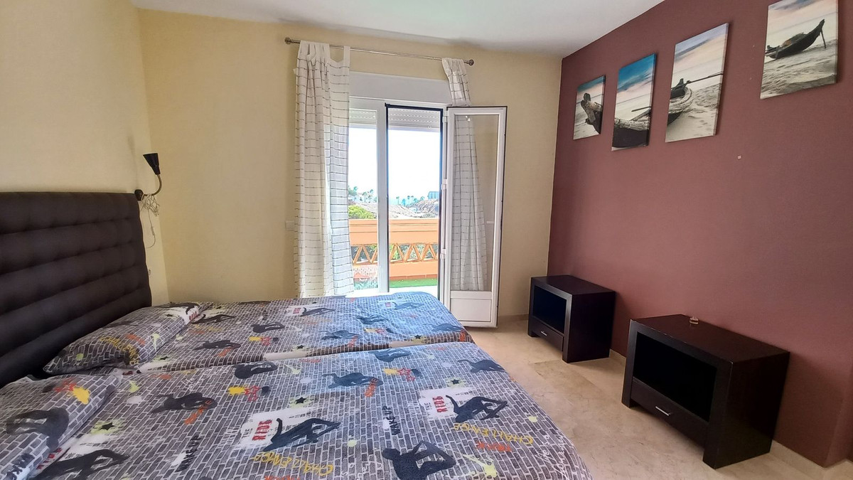 2 Bedroom Penthouse in Mijas - Photo 13