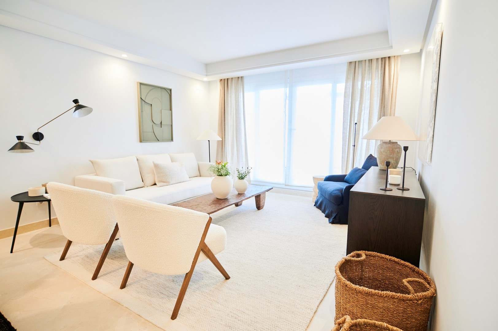 2 Bedroom Apartment in Marbella - Photo 7