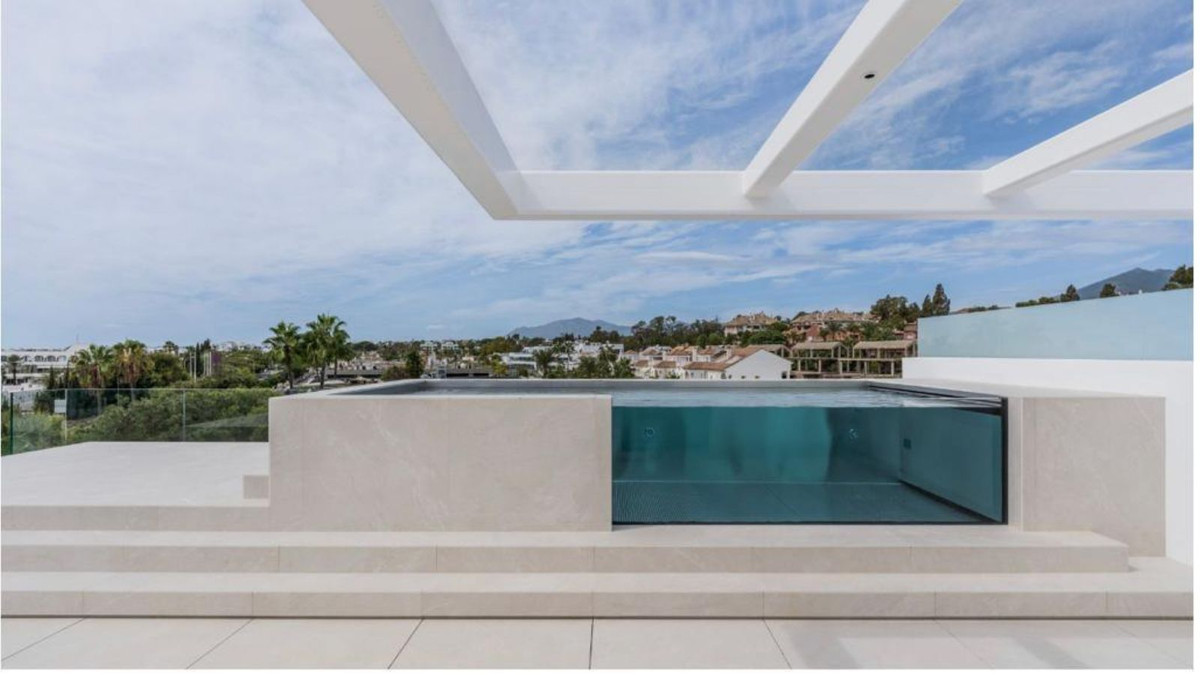 3 Bedroom Villa in Marbella - Photo 18