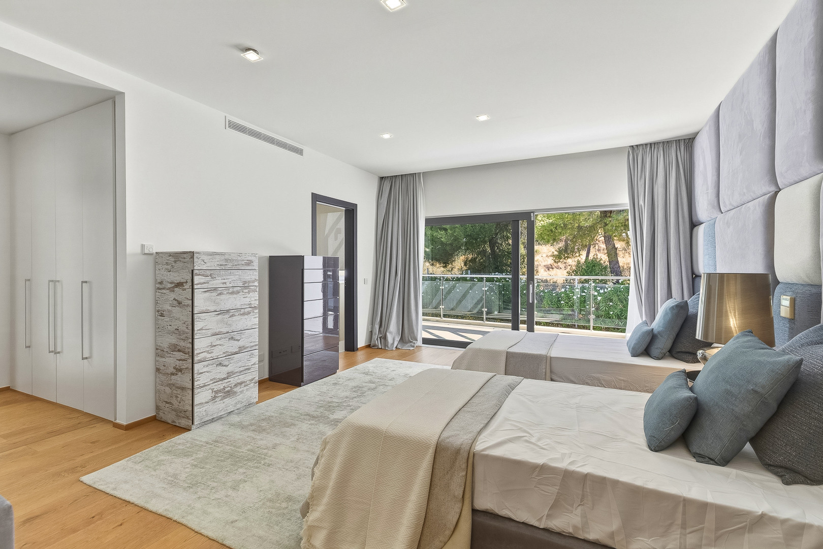 3 Bedroom Villa in Marbella - Photo 4