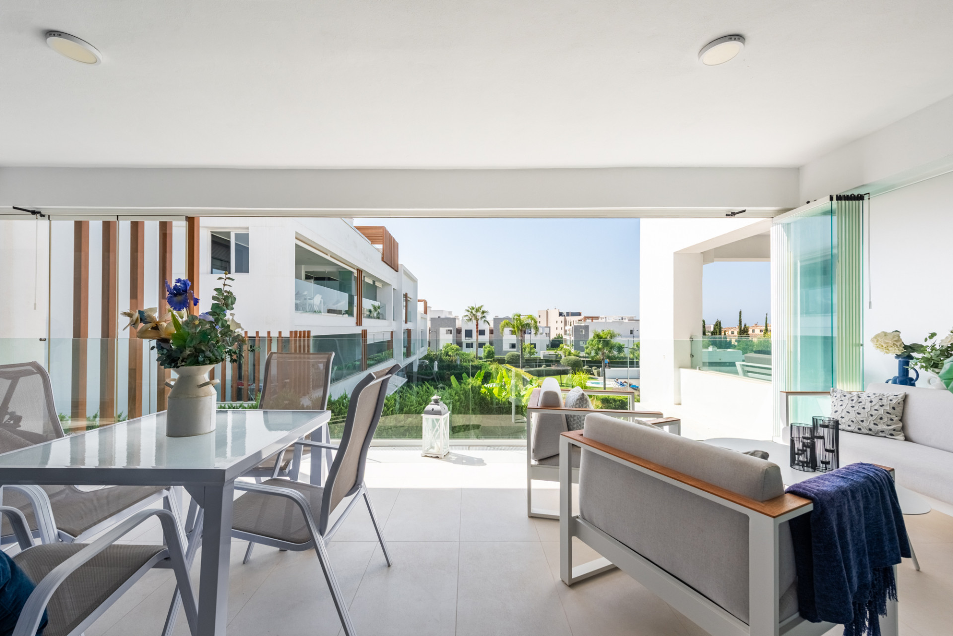 3 Bedroom Apartment in Estepona - Photo 14